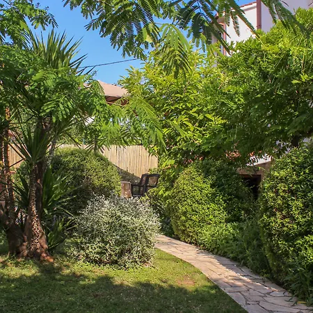 Hrabar アパート *