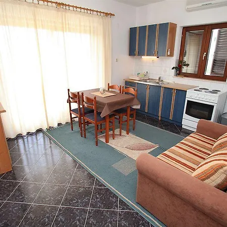 アパート Hrabar *