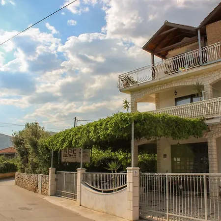 Apartamento Hrabar Trogir