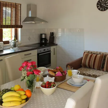Hrabar Apartamento *
